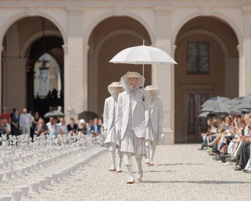 The Sunbrella Ascends: Fashion’s Most Refined Heatwave Companion
