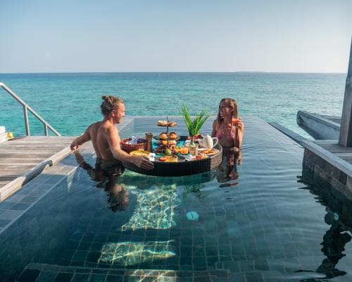 The Phantom Charter: When a Greek Villa Exists Only on Instagram